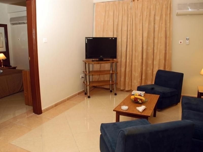 Aqua Vista Hotel & Suites