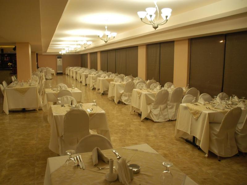 Aqua Vista Hotel & Suites