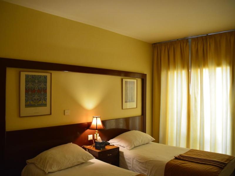 Aqua Vista Hotel & Suites