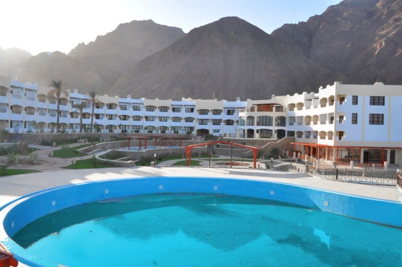 Aquamarine Sun Flower Resort