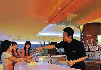 Отель Novotel Kota Kinabalu 1Borneo Малайзия, о Борнео, фото 20