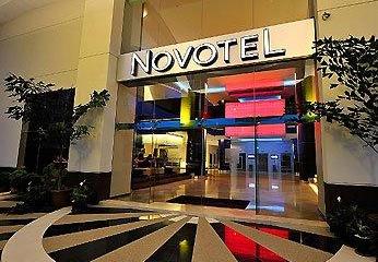Отель Novotel Kota Kinabalu 1Borneo Малайзия, о Борнео, фото 10
