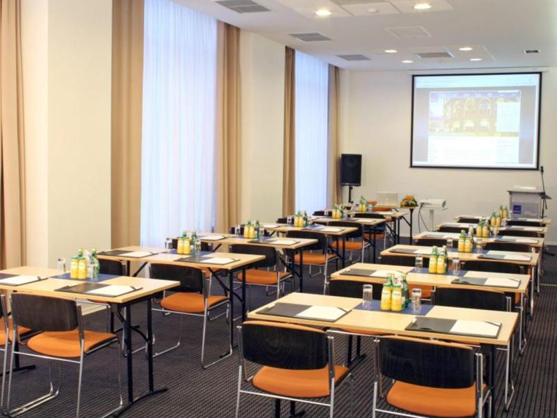 Novotel St.Petersburg Centre