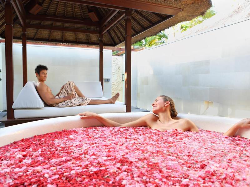 Nusa Dua Beach Hotel & Spa