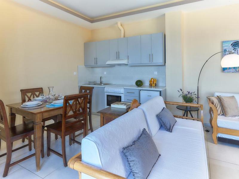 Nymphes Luxury Apartments & Studios