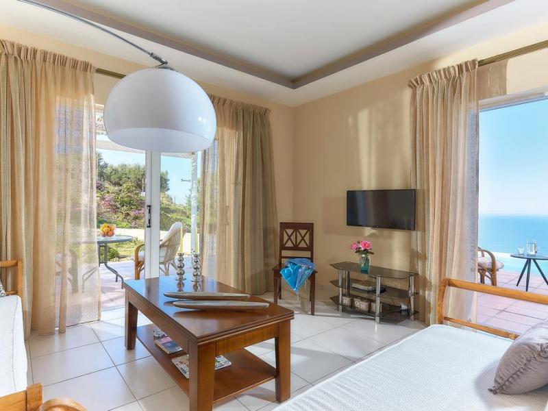 Nymphes Luxury Apartments & Studios