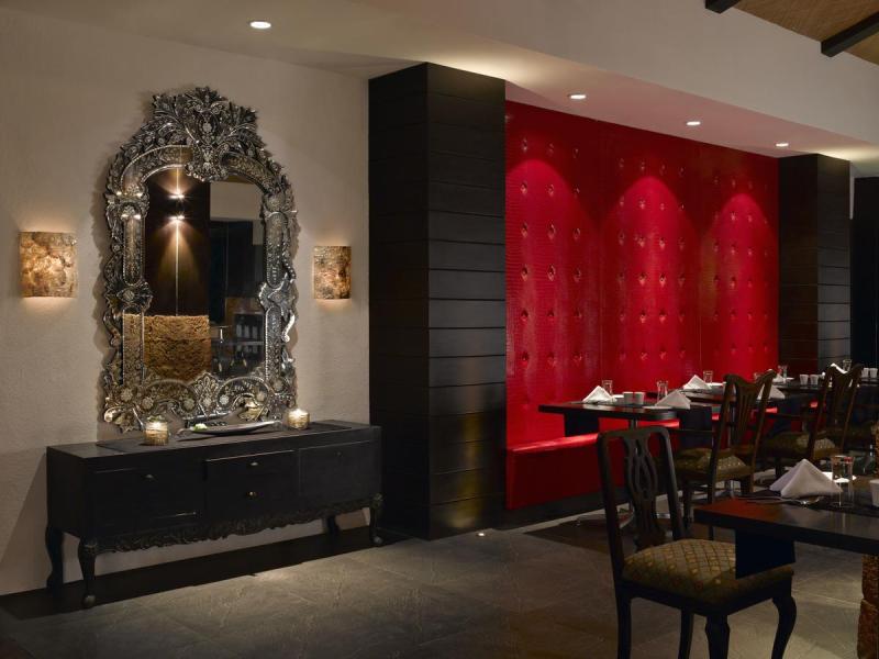 The O Hotel