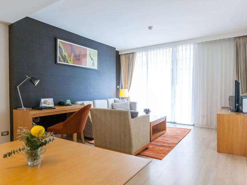Oakwood Residence Sukhumvit 24