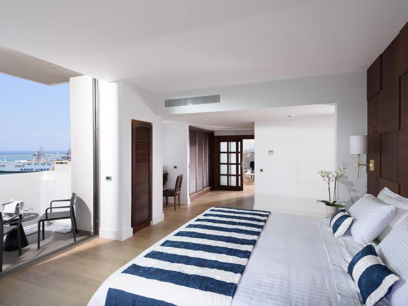 Aquila Atlantis Hotel