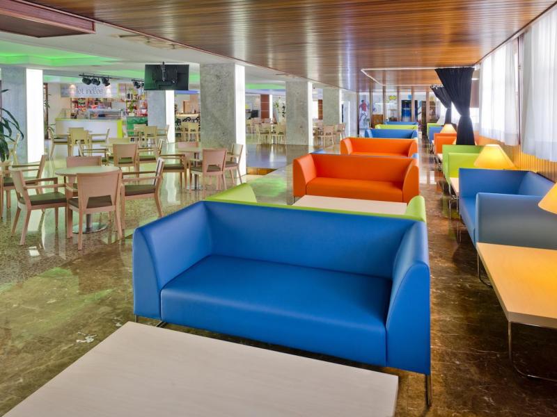 GHT Oasis Park & SPA