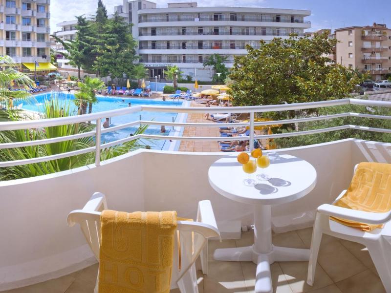 GHT Oasis Tossa & Spa