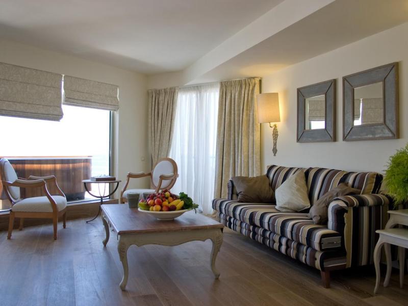 Aquila Porto Rethymno