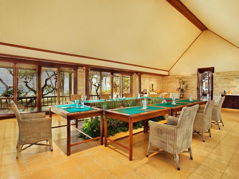 The Oberoi Beach Resort