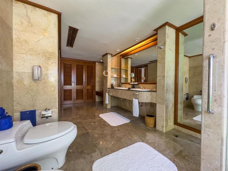 The Oberoi Beach Resort