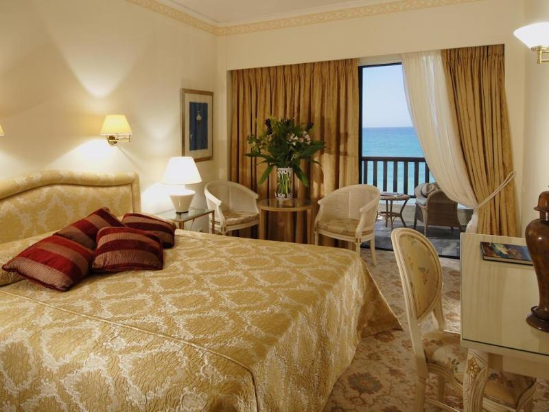 Aquila Rithymna Beach