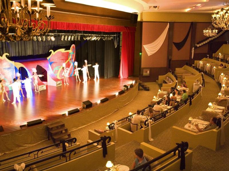 Royal Hideaway Playacar