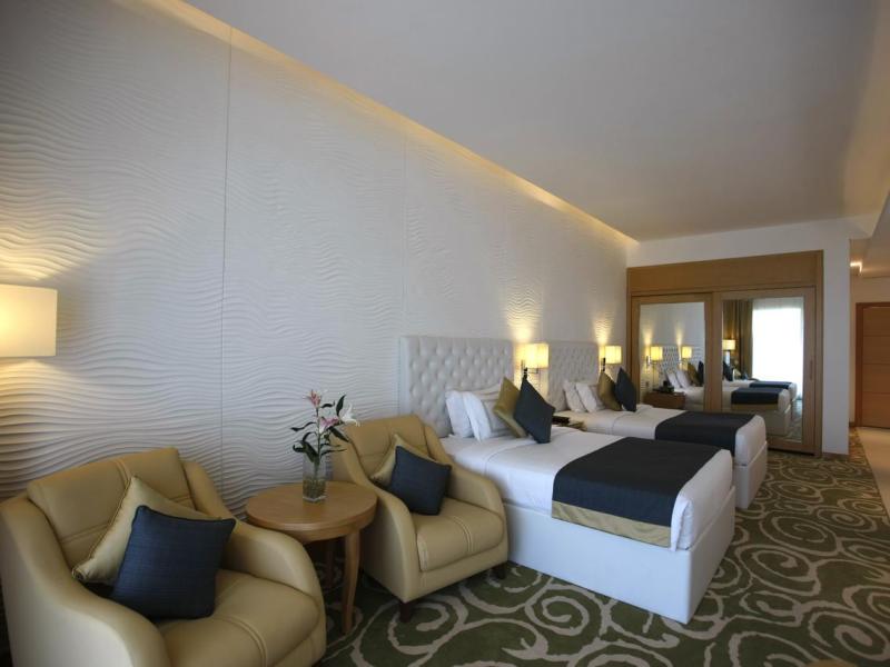 Oceanic Khorfakkan Resort & Spa