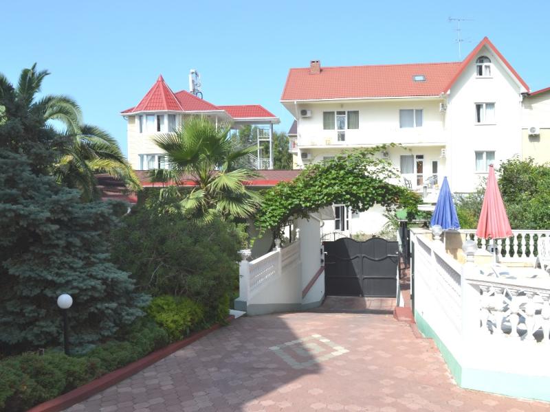 Отель Одеон