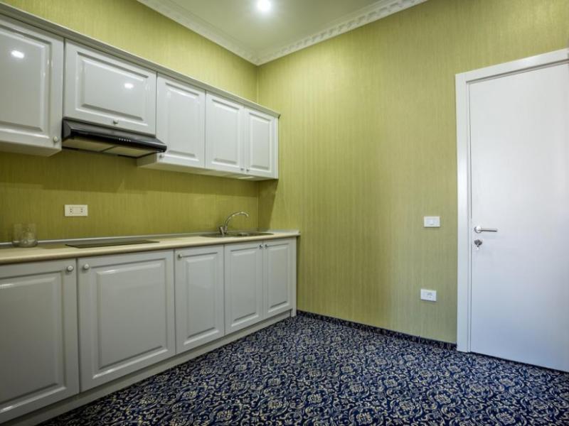 Premier Old Gates Hotel