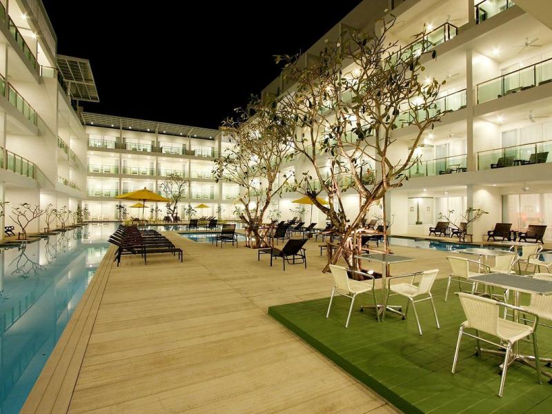 The Old Phuket Karon Beach Resort