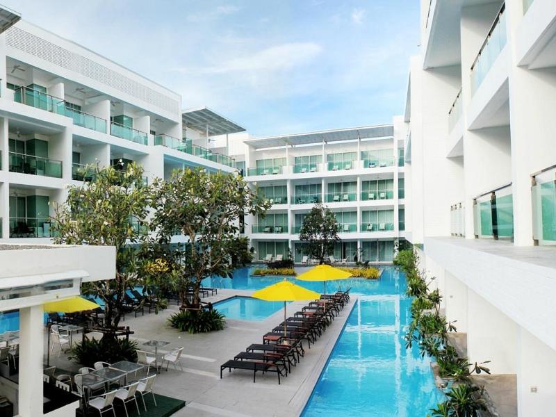 The Old Phuket Karon Beach Resort