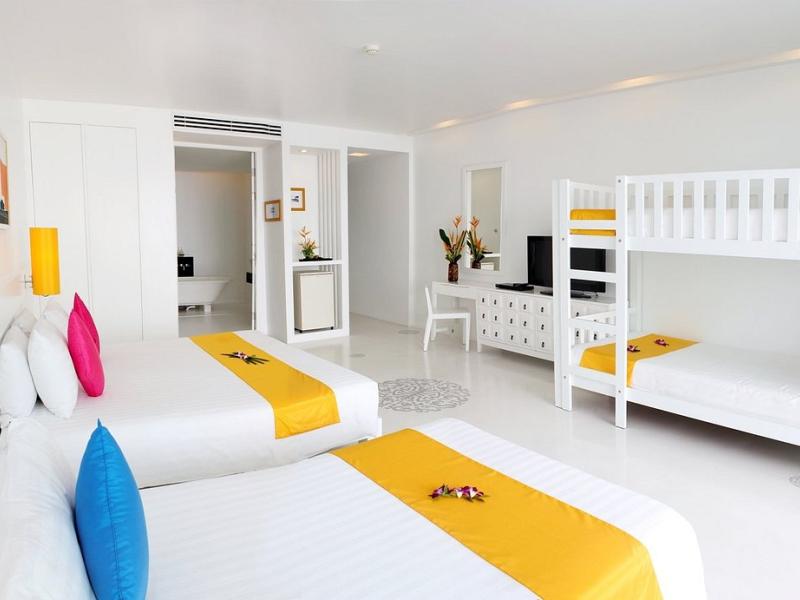 The Old Phuket Karon Beach Resort