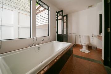 Отель The Old Phuket Karon Beach Resort Таиланд, пляж Карон, фото 28