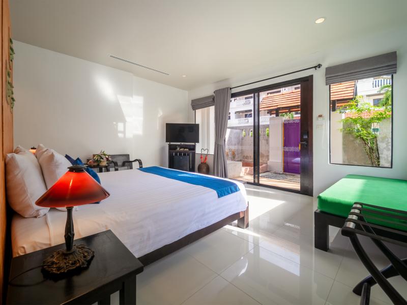 The Old Phuket Karon Beach Resort