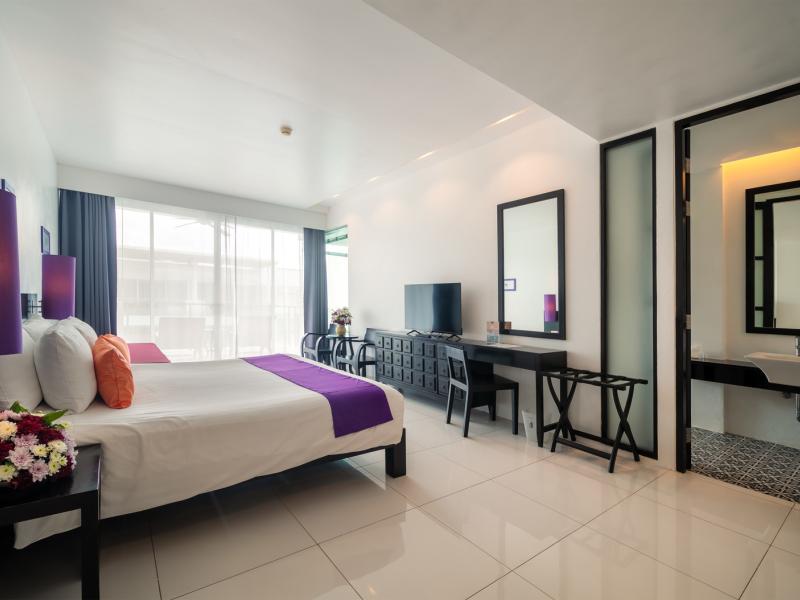 The Old Phuket Karon Beach Resort