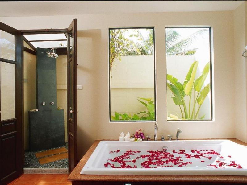 The Old Phuket Karon Beach Resort