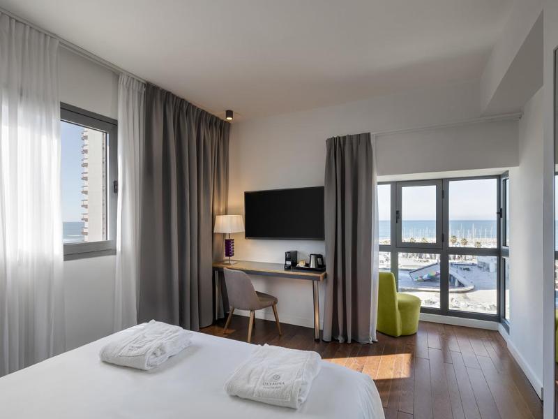 Brown Seaside By Brown Hotels