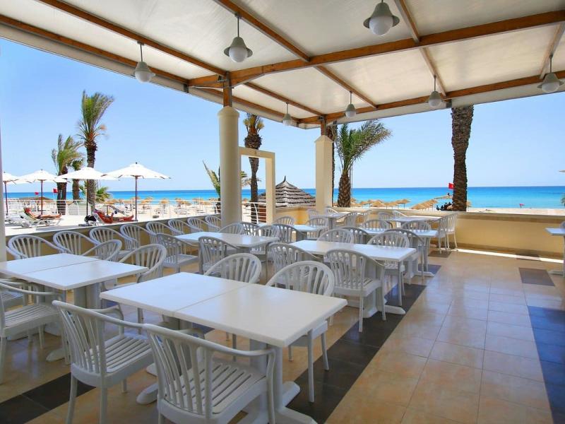 Club Novostar Omar Khayam