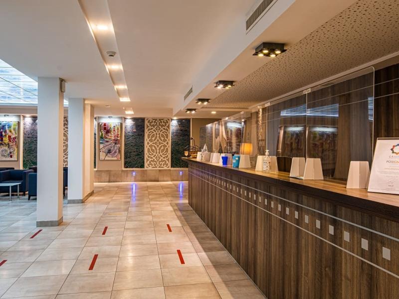 Club Novostar Omar Khayam