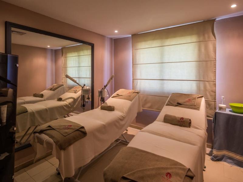 Club Novostar Omar Khayam