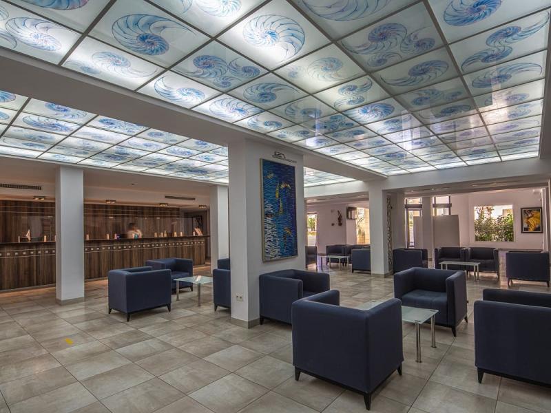 Club Novostar Omar Khayam