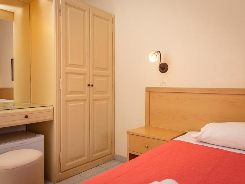 Opera Blue Hotel