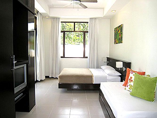 One Crescent Place Hotel