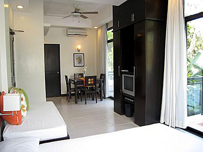 One Crescent Place Hotel