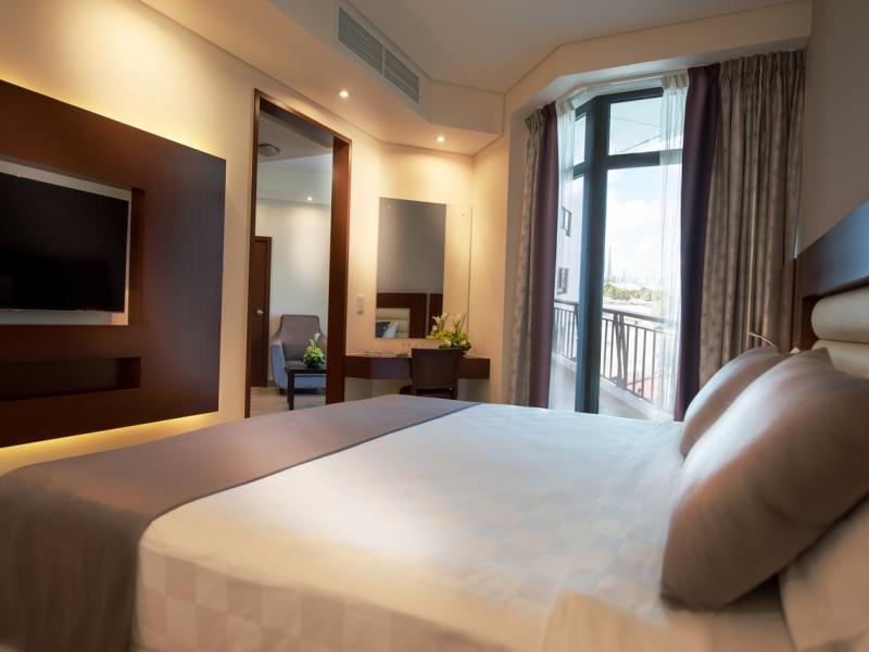 Arabian Park Dubai, an Edge by Rotana Hotel