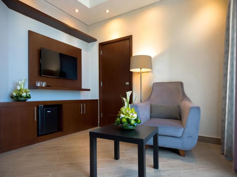 Arabian Park Dubai, an Edge by Rotana Hotel