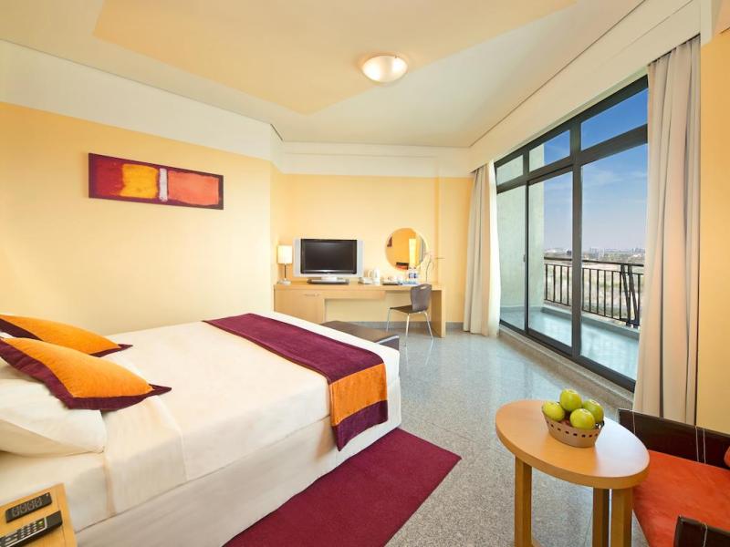 Arabian Park Dubai, an Edge by Rotana Hotel