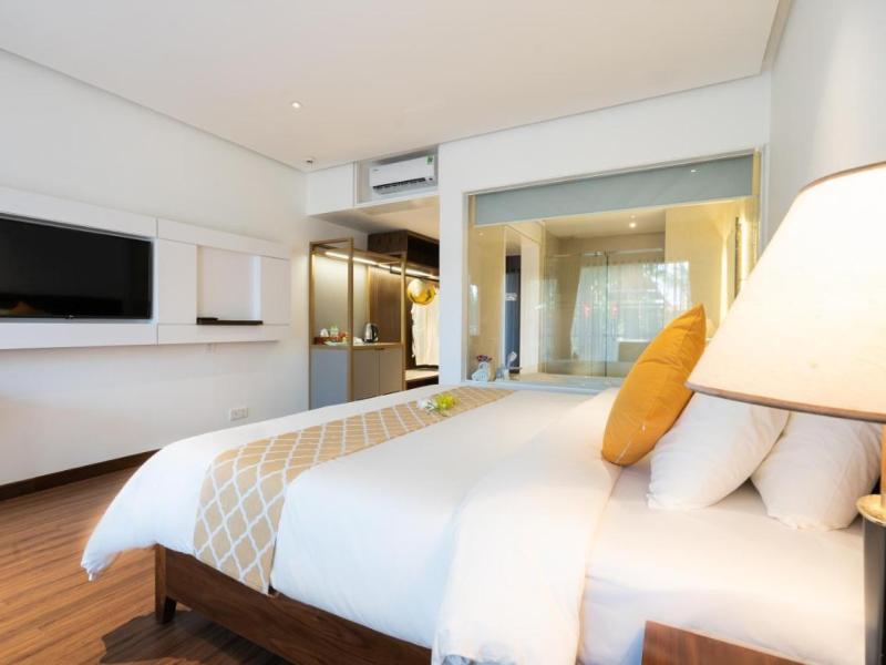 Oriental Pearl Resort & Spa