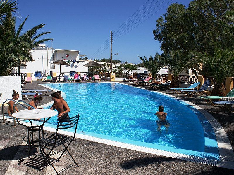 Mar n Mar Crown Hotel and Suites
