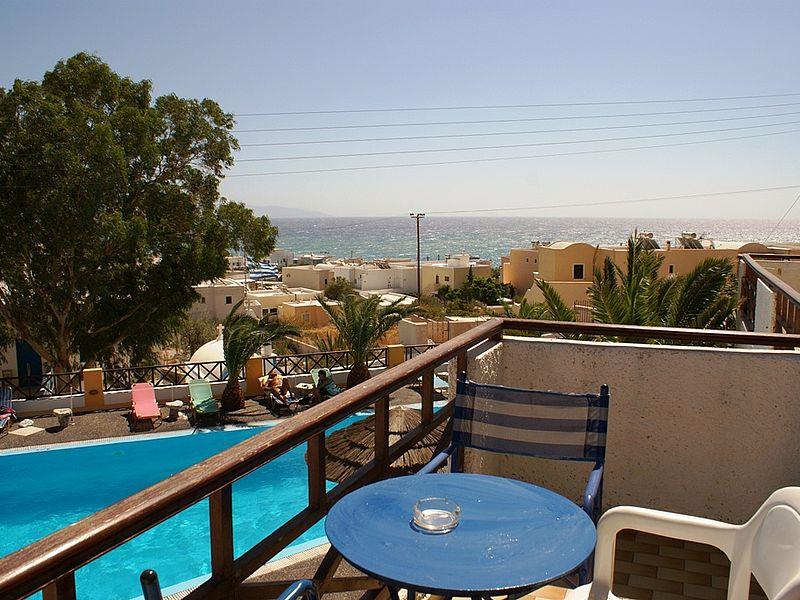 Mar n Mar Crown Hotel and Suites