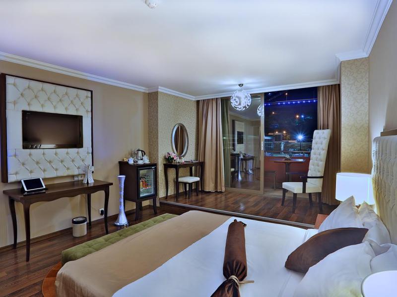 Crowne Plaza Istanbul - Ortakoy Bosphorus