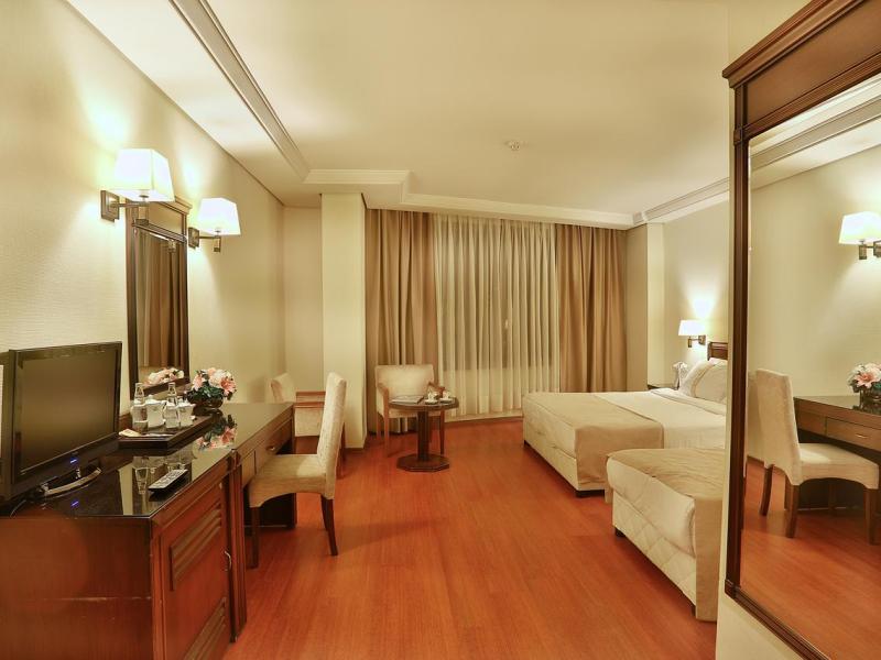 Crowne Plaza Istanbul - Ortakoy Bosphorus