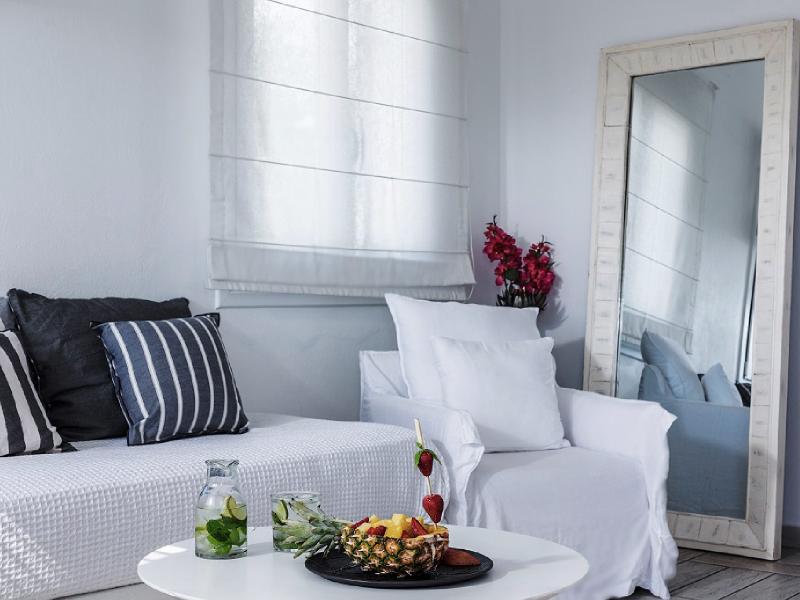 Ostraco Hotel & Suites