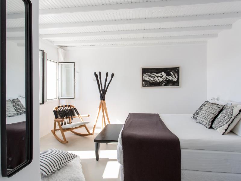 Ostraco Hotel & Suites