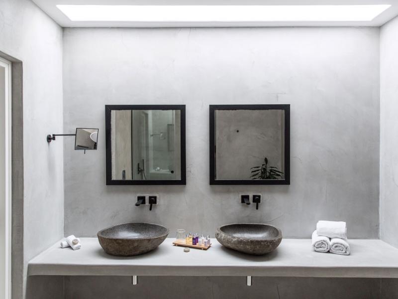 Ostraco Hotel & Suites