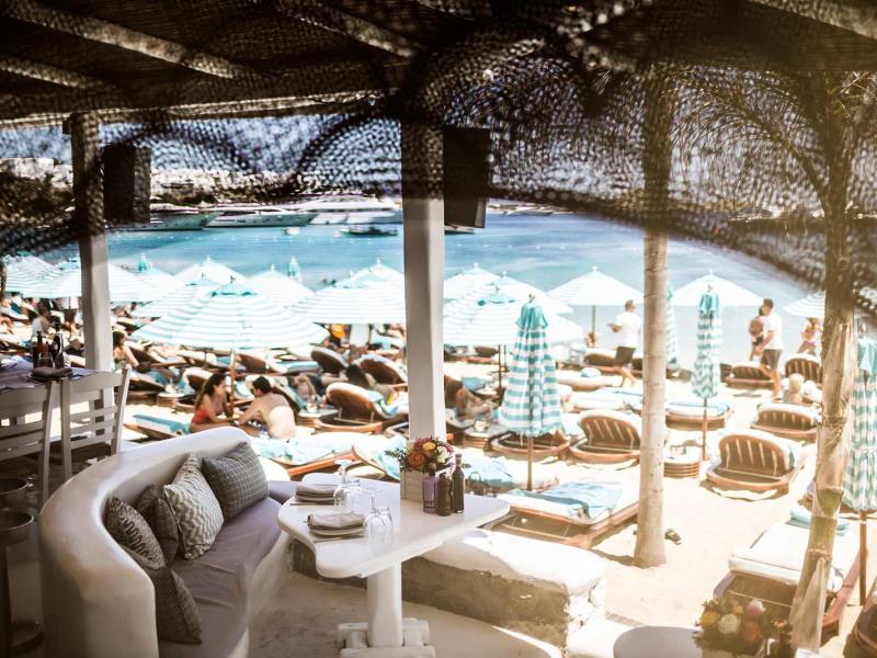 Ostraco Hotel & Suites